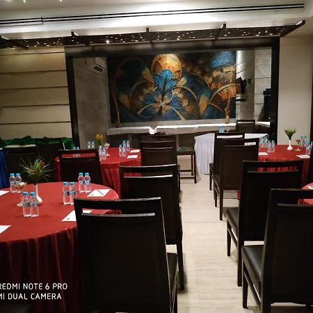 Tarawade Clarks Inn Pune Eksteriør bilde
