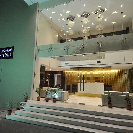 Tarawade Clarks Inn Pune Eksteriør bilde