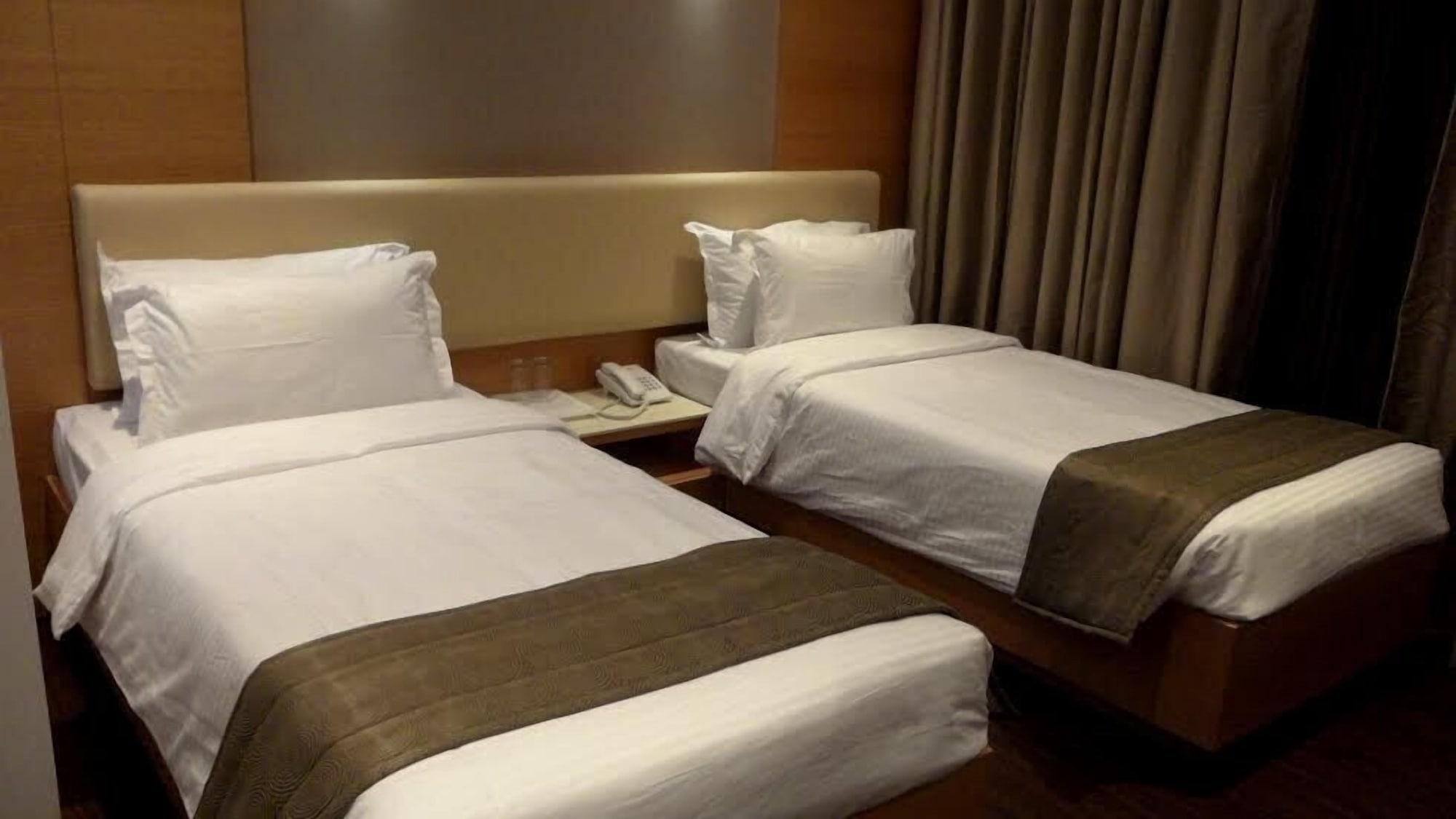 Tarawade Clarks Inn Pune Eksteriør bilde