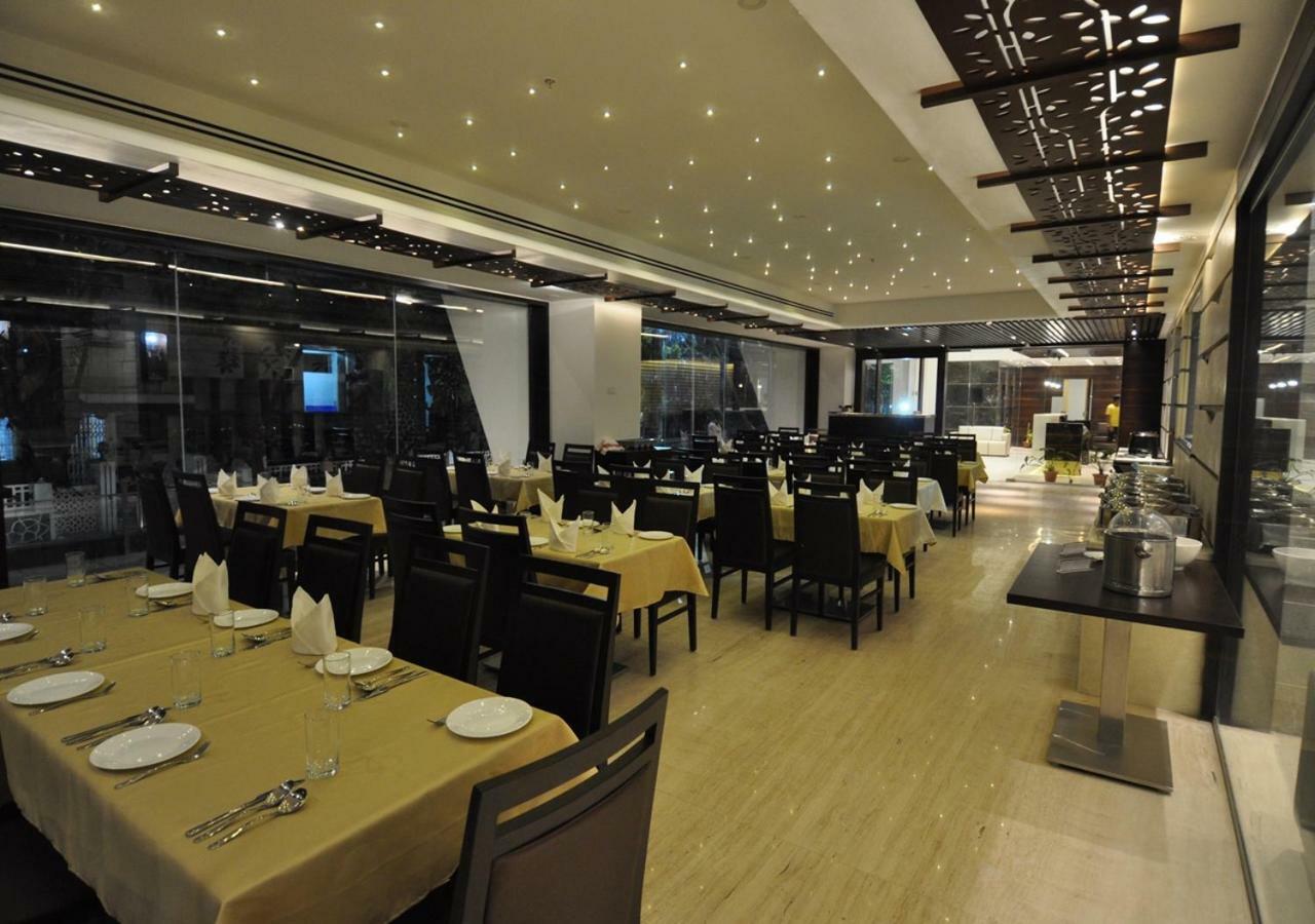 Tarawade Clarks Inn Pune Eksteriør bilde