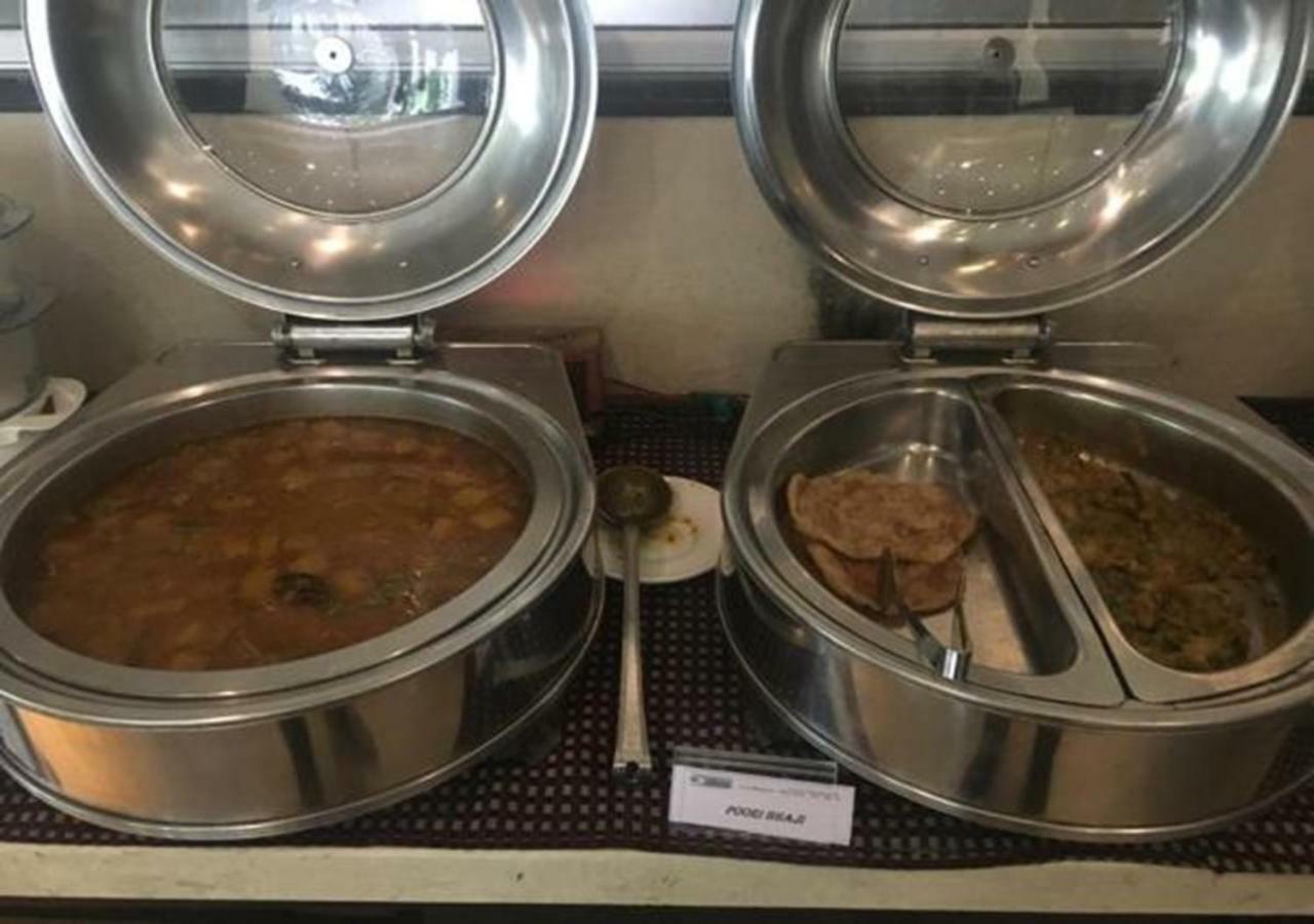 Tarawade Clarks Inn Pune Eksteriør bilde