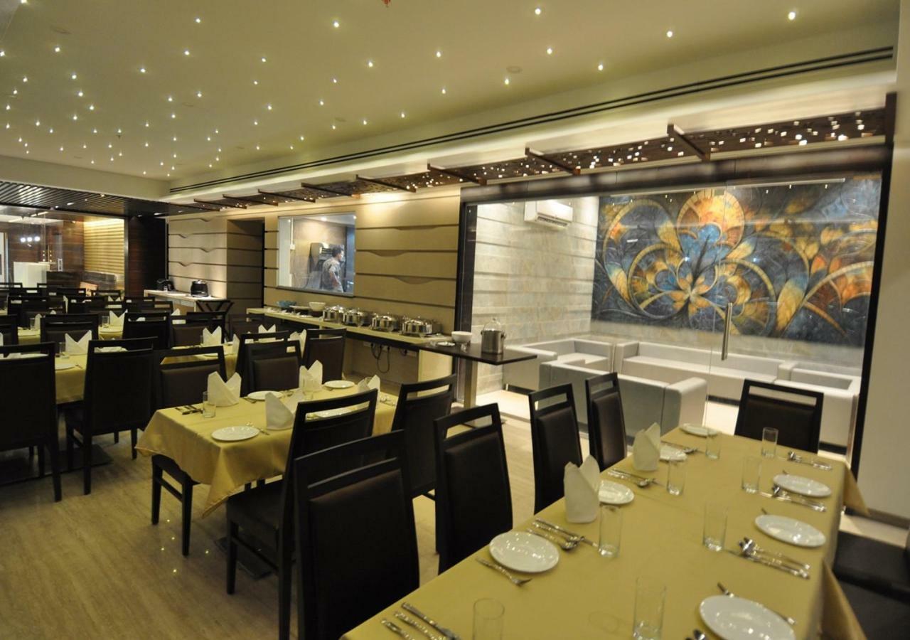 Tarawade Clarks Inn Pune Eksteriør bilde